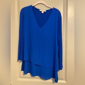 Michael Kors Women’s v-neck blouse - Size L